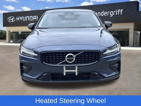 Used 2025 Volvo S60 B5 Core FWD image 3