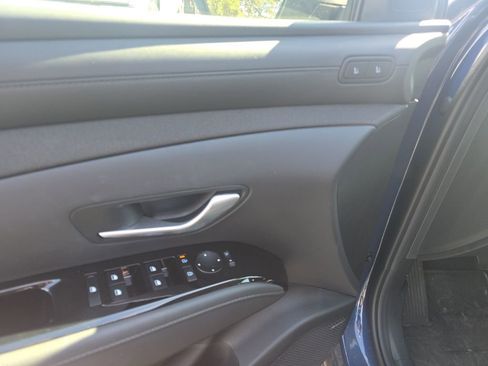 Used 2025 Hyundai Tucson Limited image 11