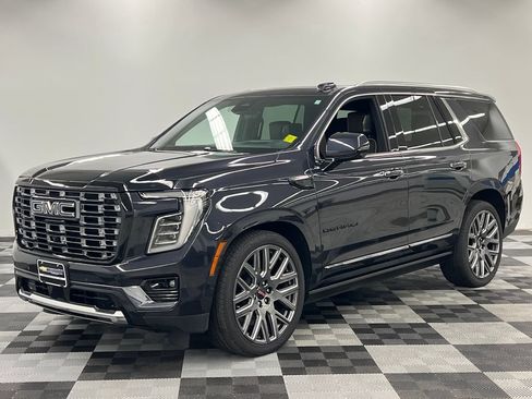 Used 2025 GMC Yukon Denali Ultimate AWD/4WD image 6