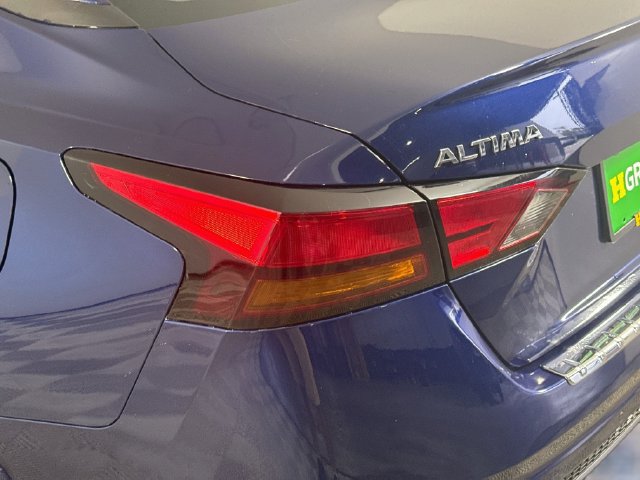 Used 2022 Nissan Altima 2.0 SR FWD image 35
