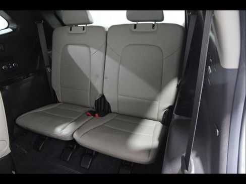 Used 2019 Hyundai Santa Fe XL AWD/4WD image 21