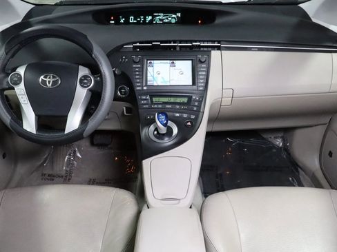 Used 2010 Toyota Prius Five FWD image 16