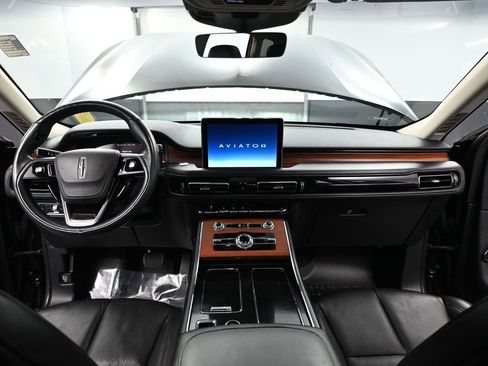 Used 2023 Lincoln Aviator Reserve w/ Class IV Trailer Tow Package image 26