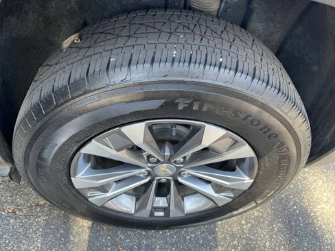 Used 2025 Chevrolet Equinox LT FWD image 30
