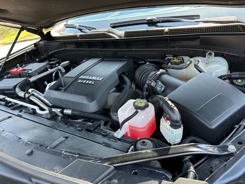 Used 2023 Cadillac Escalade ESV Sport Platinum w/ LPO, ONYX Package AWD/4WD image 67