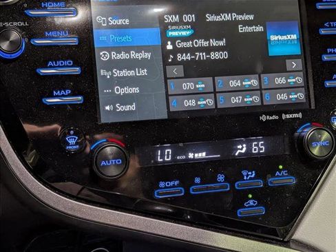 Used 2020 Toyota Camry XSE w/ Navigation Package image 18