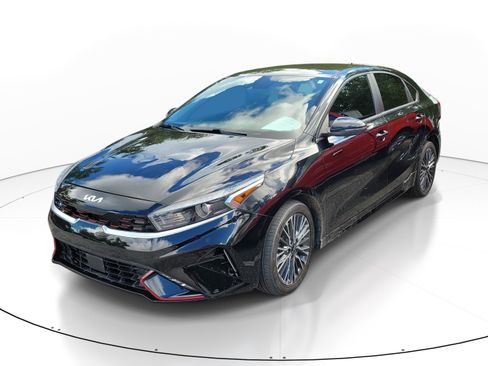 Used 2024 Kia Forte GT-Line FWD image 3