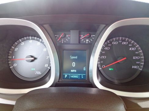 Used 2010 Chevrolet Equinox LT w/ Vehicle Interface Package FWD image 25