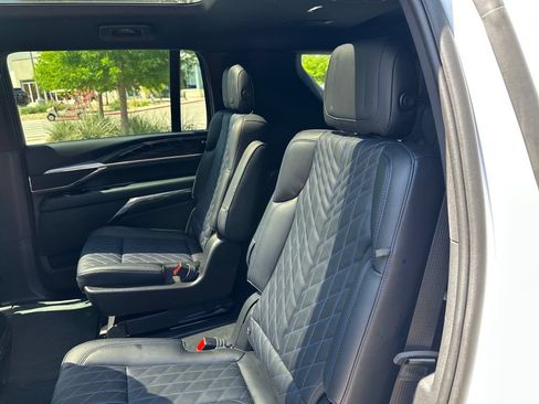 Certified 2026 Cadillac Escalade IQL Luxury AWD/4WD image 38