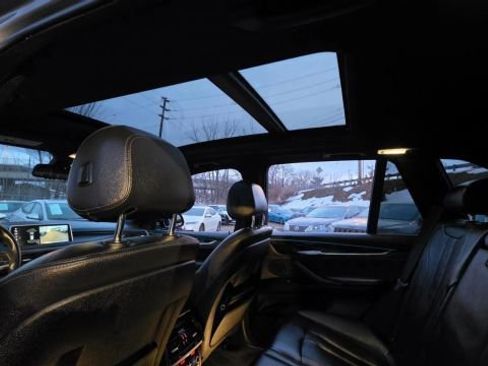 Used 2018 BMW X5 sDrive35i w/ M Sport Package image 32