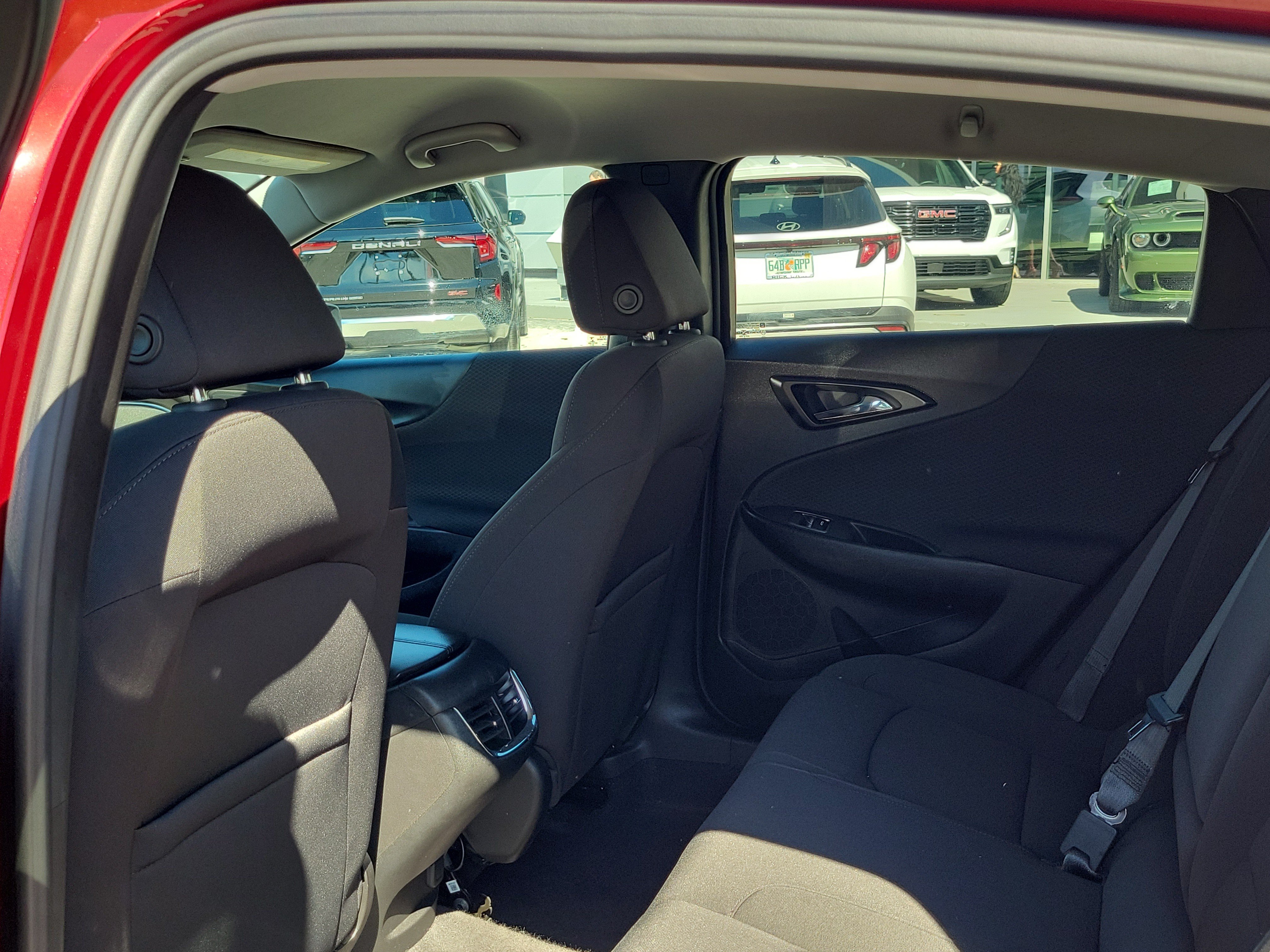 Used 2021 Chevrolet Malibu LT FWD image 13