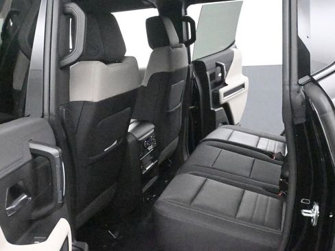 Certified 2026 GMC Hummer EV SUV AWD/4WD image 13