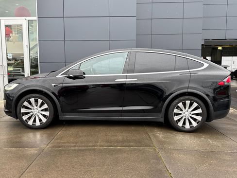 Used 2020 Tesla Model X Long Range image 6