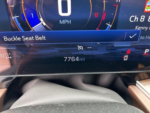 Used 2025 Chevrolet Suburban High Country image 35