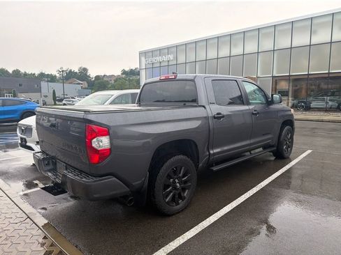 Used 2021 Toyota Tundra Limited w/ Limited Premium Package AWD/4WD image 5