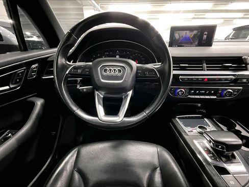 Used 2017 Audi Q7 3.0T Premium Plus w/ Premium Plus Package image 5