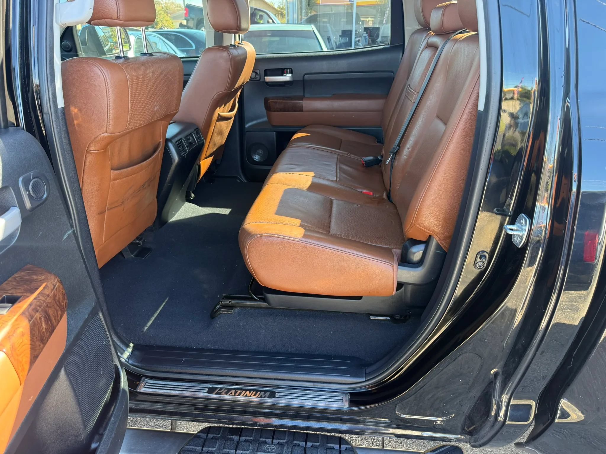 Used 2012 Toyota Tundra Limited w/ Platinum Pkg AWD/4WD image 19