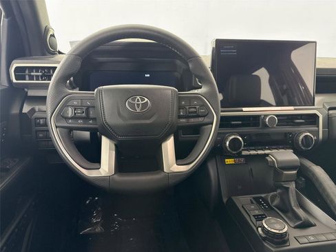 Certified 2026 Toyota 4Runner Limited AWD/4WD image 30