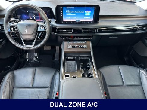 Used 2025 Lincoln Aviator Reserve w/ Jet Appearance Package RWD image 16