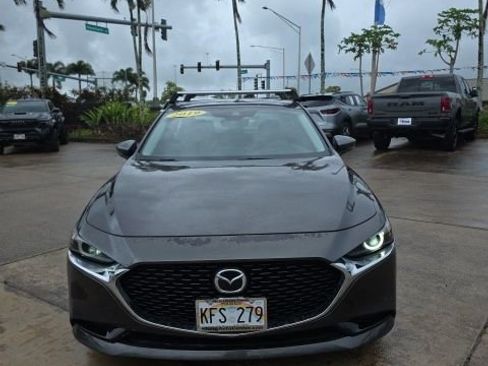 Used 2019 MAZDA MAZDA3 Sedan w/ Premium Package FWD image 2