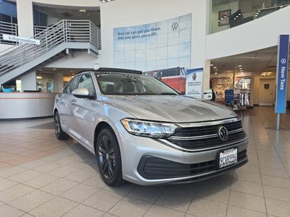 Used 2022 Volkswagen Jetta SE