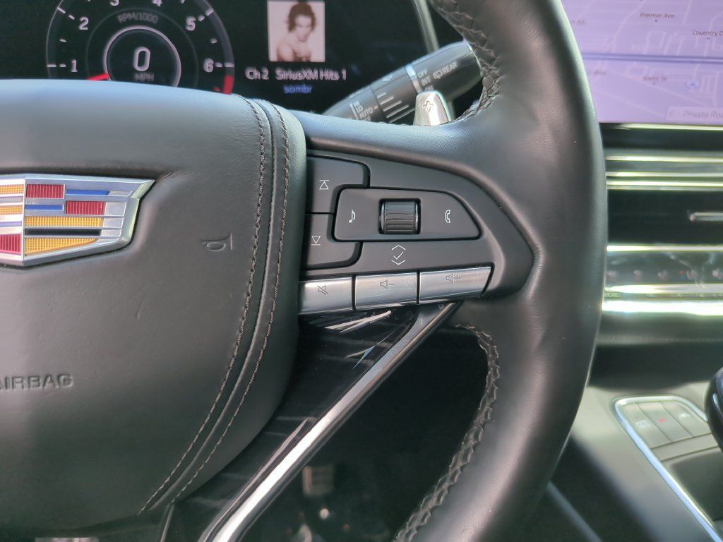 Used 2024 Cadillac Escalade ESV V AWD/4WD image 32