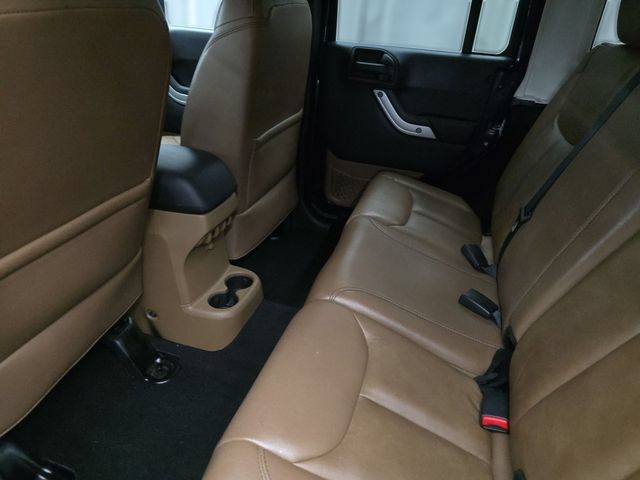 Used 2013 Jeep Wrangler Unlimited Sahara w/ Connectivity Group AWD/4WD image 11