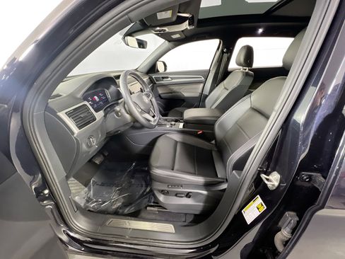 Used 2023 Volkswagen Atlas Cross Sport SEL image 21