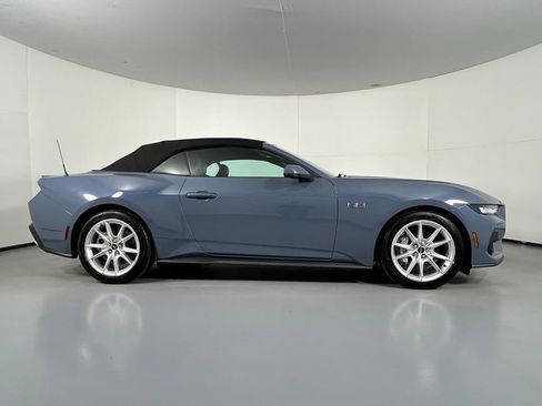 Used 2025 Ford Mustang GT Premium image 14