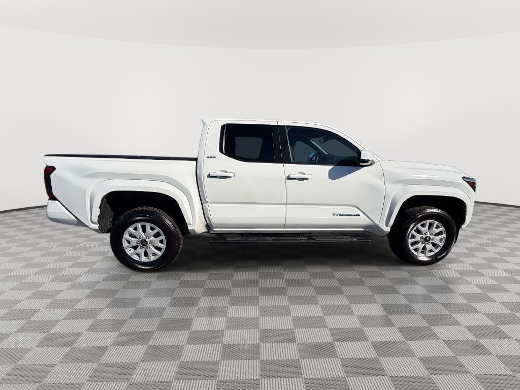 Used 2026 Toyota Tacoma SR5 RWD image 2