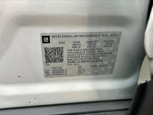 Used 2019 Chevrolet Trax LT w/ Sun & Sound Package FWD image 19