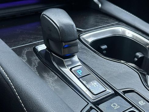 Certified 2025 Lexus RX 350 w/ Convenience Package image 17