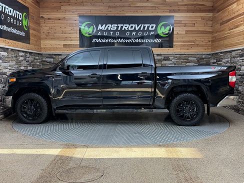 Used 2021 Toyota Tundra SR5 w/ SR5 Leather Package RWD image 6