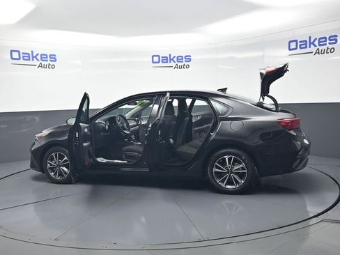 Certified 2024 Kia Forte LXS w/ LXS Technology Package FWD image 52
