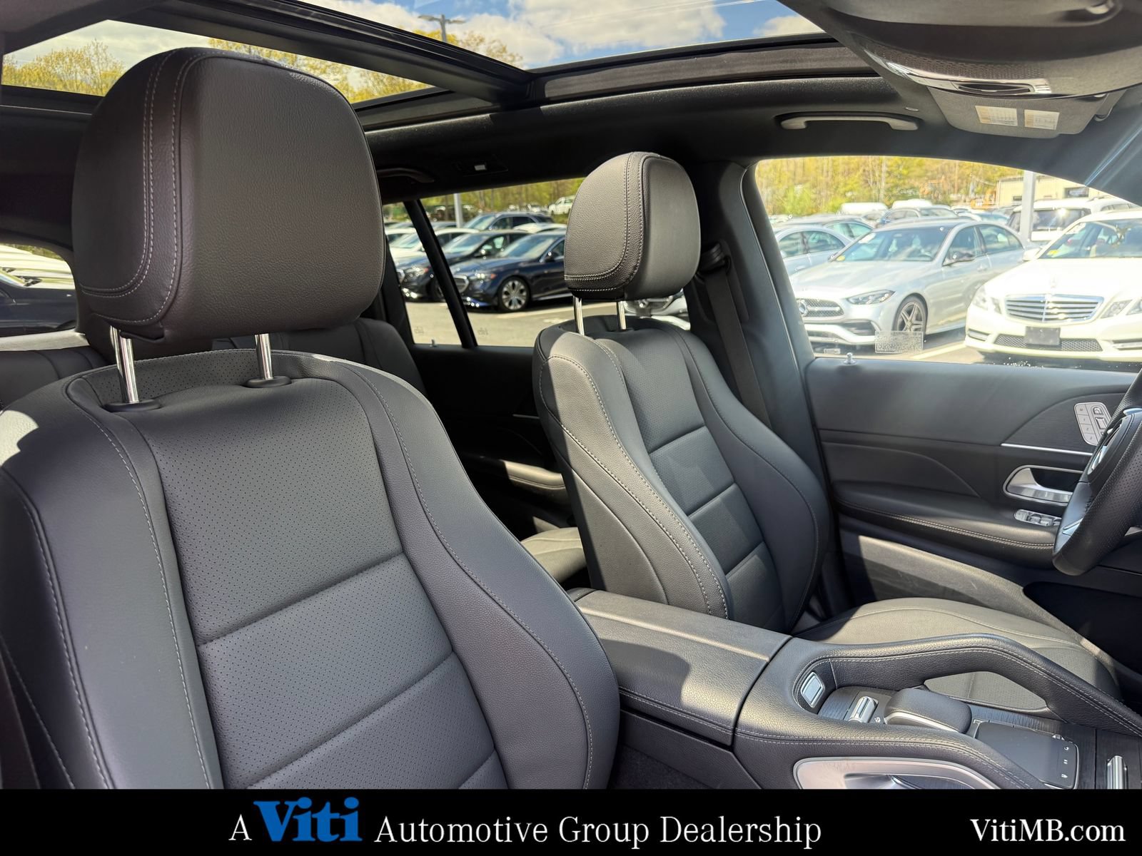 Certified 2025 Mercedes-Benz GLS 450 4MATIC image 31