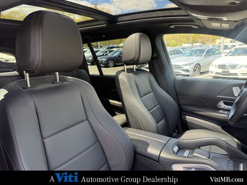 Certified 2025 Mercedes-Benz GLS 450 4MATIC image 31