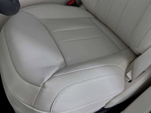 New 2025 Land Rover Range Rover SE image 20