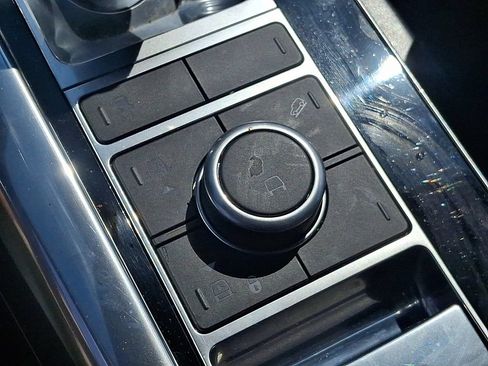 Used 2022 Land Rover Range Rover Sport HST AWD/4WD image 25