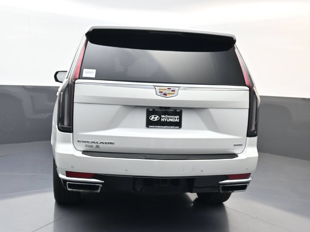 Used 2024 Cadillac Escalade Premium Luxury w/ Performance Package AWD/4WD image 5