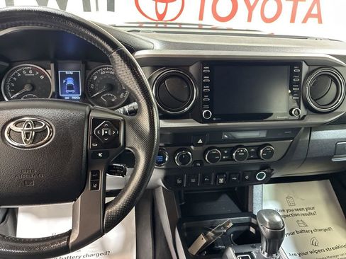Used 2021 Toyota Tacoma TRD Sport w/ Technology Package AWD/4WD image 26