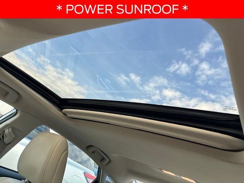 Used 2016 Toyota Avalon Touring FWD image 8