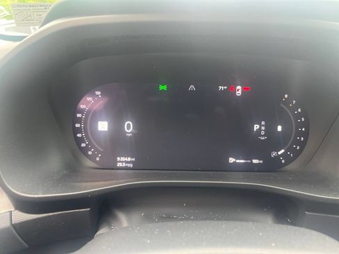 Used 2023 Volvo XC40 B5 Plus w/ Driver Assist Package AWD/4WD image 19