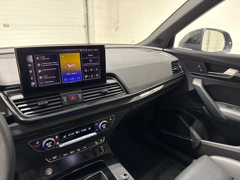 Used 2024 Audi SQ5 Prestige image 19