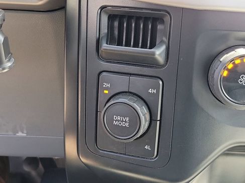 Used 2022 Ford F150 XL w/ Equipment Group 101A High AWD/4WD image 28