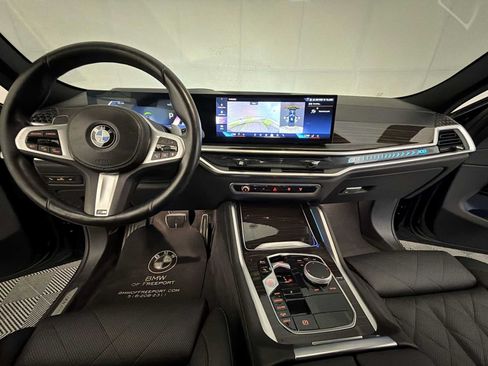 Used 2025 BMW X6 xDrive40i AWD/4WD image 15