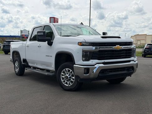 Used 2025 Chevrolet Silverado 2500 LT w/ Convenience Package AWD/4WD image 1