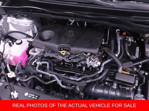 Used 2023 Toyota Sienna XLE FWD image 17