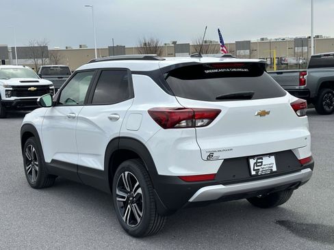 New 2025 Chevrolet TrailBlazer LT w/ LT Cold Weather Package image 14