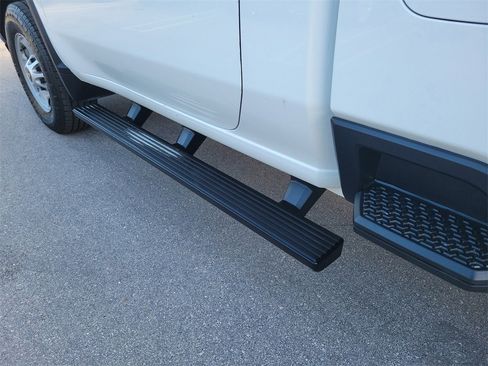 Used 2022 Chevrolet Silverado 2500 W/T w/ WT Convenience Package image 8