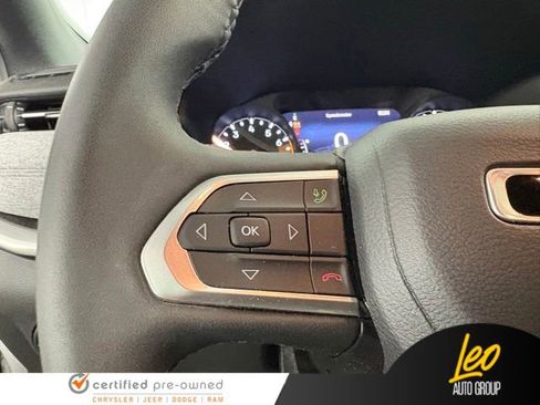 Used 2023 Jeep Compass Latitude AWD/4WD image 14